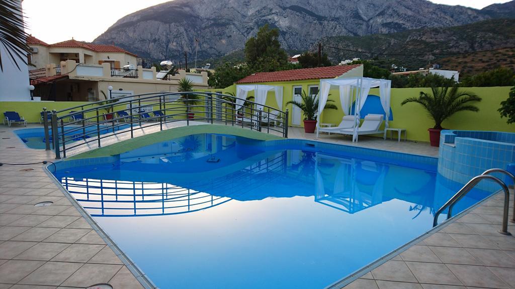Hotel Mando Marathókampos Buitenkant foto
