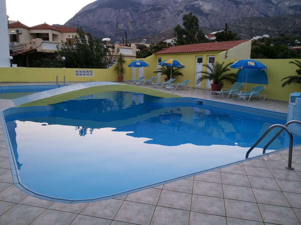 Hotel Mando Marathókampos Buitenkant foto